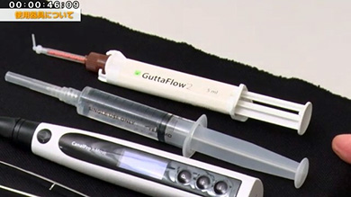 細かい手元の動き、スピード感に着目してください