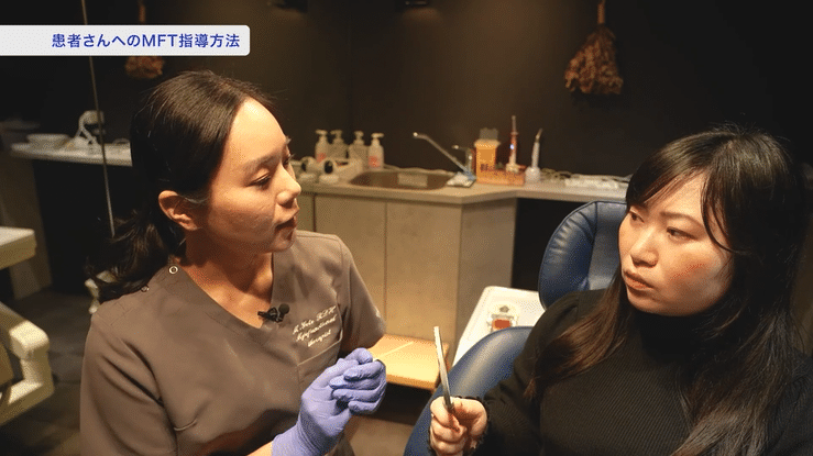 トレーニングの指導習得は、スタッフに映像を見せるだけでOKです